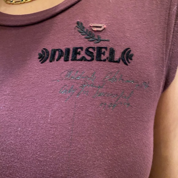 *️⃣ Diesel Burgundy T-Shirt *️⃣ - Picture 6 of 9